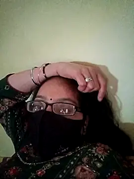 heenage online show from 02-27-25, 04:57