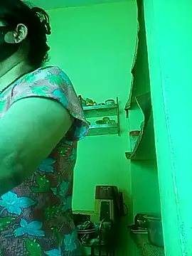 heenage online show from 03-15-25, 05:08