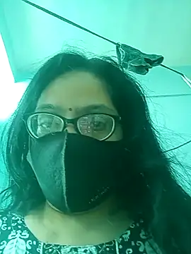 heenage online show from 10-10-25, 09:43