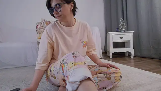 SophieeRain online show from 01-09-26, 08:05