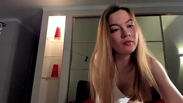 Emma Flin online show from 03-19-26, 11:21