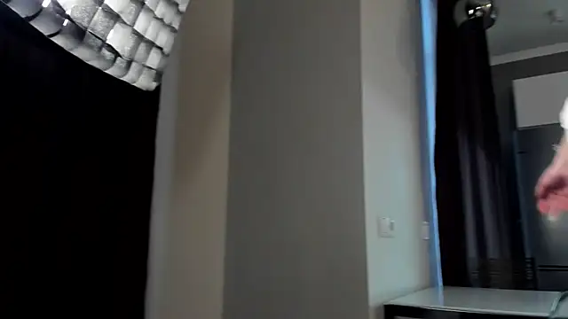 Snapshot of Emma_Flin chatting on 01-26-25, 11:06 Emma Flin online show from 01-26-25, 11:06