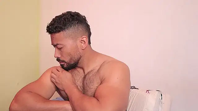 Snapshot of freddsexxx chatting on 02-04-26, 02:34 freddsexxx online show from 02-04-26, 02:34