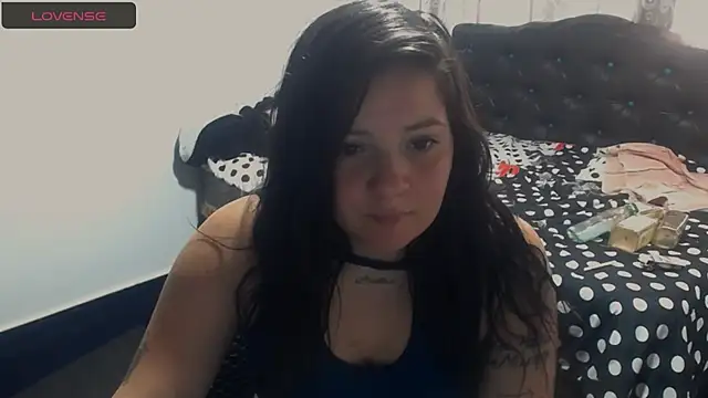 Snapshot of shopyymessyy chatting on 02-20-25, 02:13 shopyymessyy online show from 02-20-25, 02:13