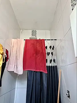 luuhcat09 online show from 11-11-25, 04:46