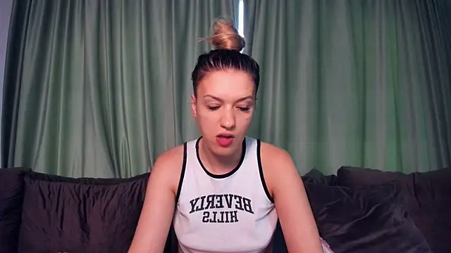 LaraStone69 online show from 07-20-26, 05:26