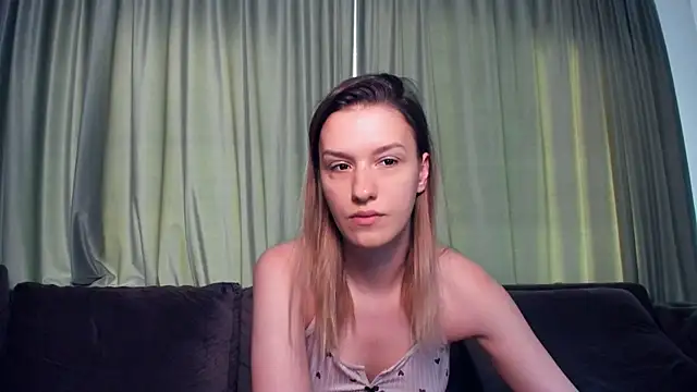 LaraStone69 online show from 06-28-26, 05:47