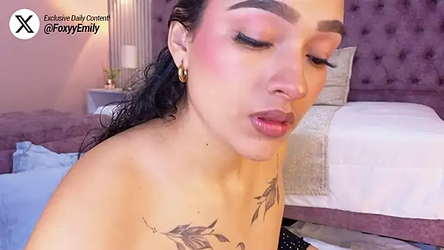 EMILYY FOXY online show from 11-15-25, 07:29