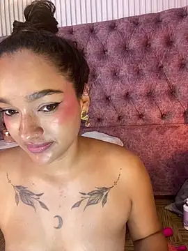 EMILYY FOXY online show from 05-19-26, 01:56