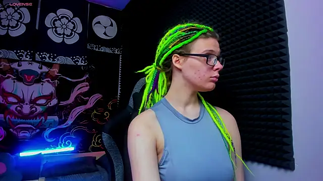 KIKI Krash online show from 09-26-25, 10:11