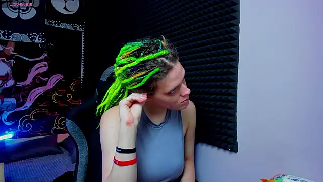 KIKI Krash online show from 10-10-25, 10:05