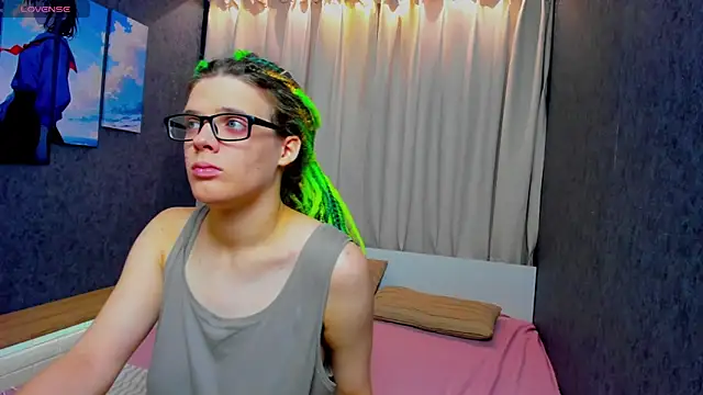 KIKI Krash online show from 10-03-25, 10:06