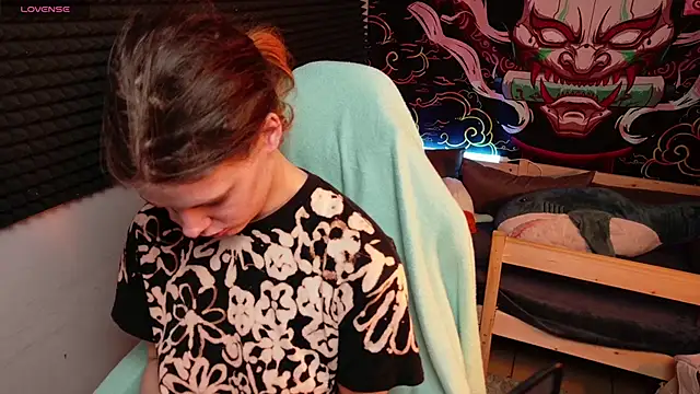 KIKI Krash online show from 03-06-26, 10:32