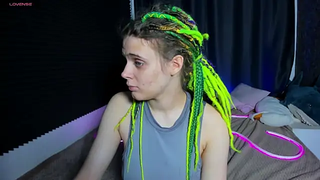 KIKI Krash online show from 10-23-25, 10:36