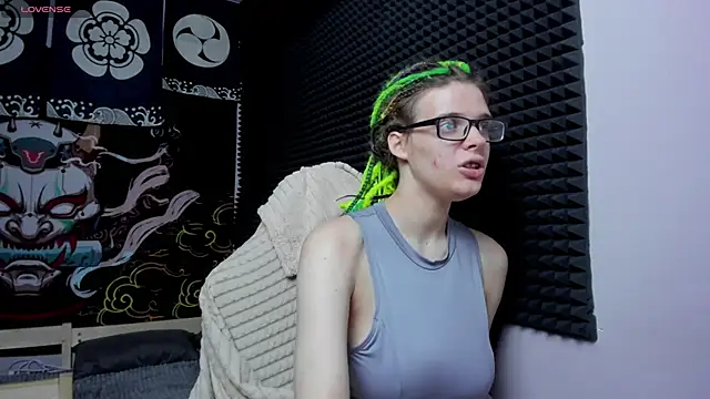 KIKI Krash online show from 09-16-25, 10:49