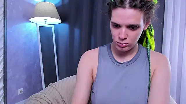 KIKI Krash online show from 10-18-25, 10:06