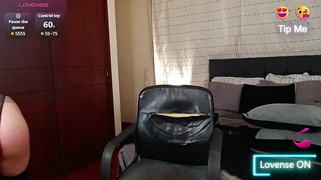 Hornymoan online show from 12-01-25, 10:54