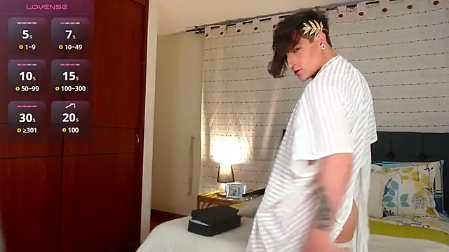 Hornymoan online show from 03-20-25, 10:29