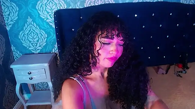 Sofiacowperx online show from 01-16-26, 12:14