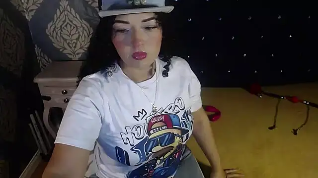 Sofiacowperx online show from 12-03-25, 04:06