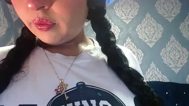 Snapshot of Sofiacowperx chatting on 06-04-26, 09:30 Sofiacowperx online show from 06-04-26, 09:30