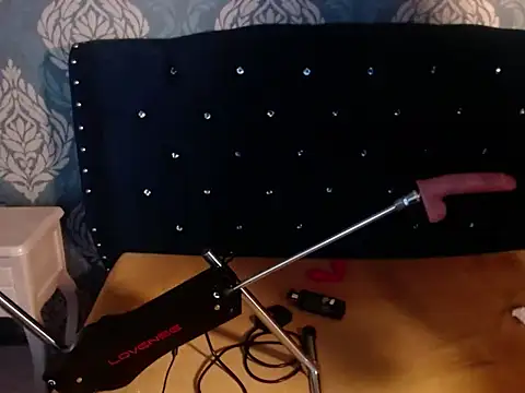 Sofiacowperx online show from 11-25-25, 07:36