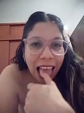 Snapshot of Carliina_Soussa chatting on 05-15-26, 11:14 Carliina Soussa online show from 05-15-26, 11:14