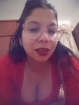 Snapshot of Carliina_Soussa chatting on 05-28-26, 12:07 Carliina Soussa online show from 05-28-26, 12:07