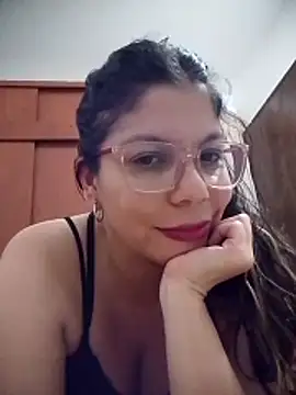 Snapshot of Carliina_Soussa chatting on 04-29-26, 12:15 Carliina Soussa online show from 04-29-26, 12:15