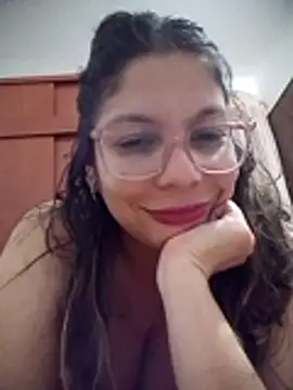 Snapshot of Carliina_Soussa chatting on 05-11-26, 11:57 Carliina Soussa online show from 05-11-26, 11:57