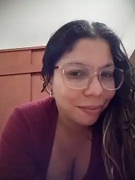 Snapshot of Carliina_Soussa chatting on 05-18-26, 10:36 Carliina Soussa online show from 05-18-26, 10:36