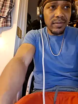 Snapshot of bigboytoy912 chatting on 06-18-26, 01:59 bigboytoy912 online show from 06-18-26, 01:59