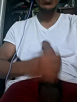 bigboytoy912 online show from 05-05-26, 09:18
