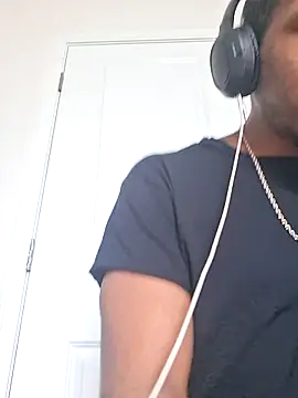 Snapshot of bigboytoy912 chatting on 06-19-26, 10:15 bigboytoy912 online show from 06-19-26, 10:15