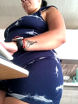 Abigail Cowen online show from 11-26-25, 03:45