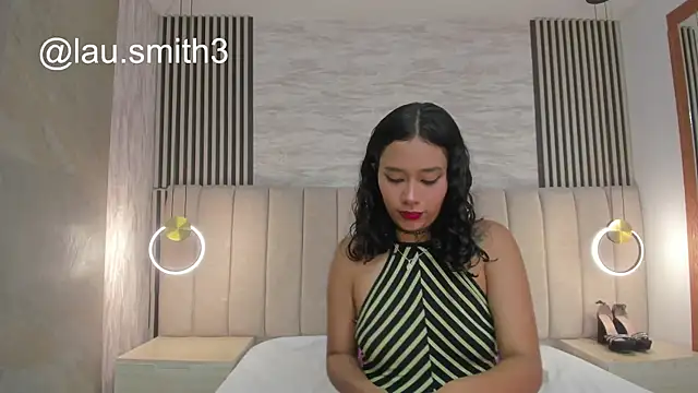 laura smith33 online show from 10-29-25, 03:00