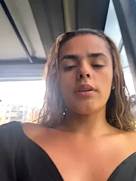 ZoeJohnsoon online show from 11-18-25, 09:18