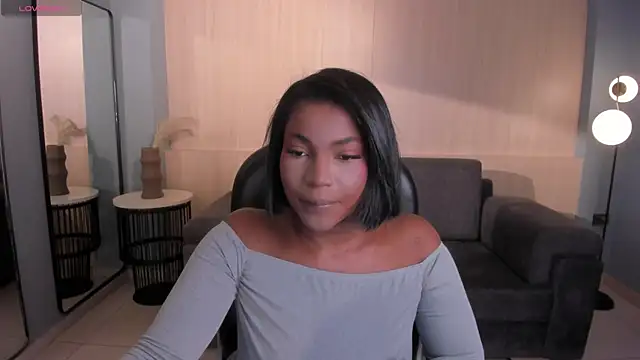 Snapshot of SavannahStorm chatting on 07-11-26, 12:38 SavannahStorm online show from 07-11-26, 12:38