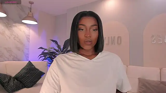 SavannahStorm online show from 05-19-26, 12:12