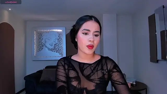 IsabellaHill  online show from 12-28-24, 07:11