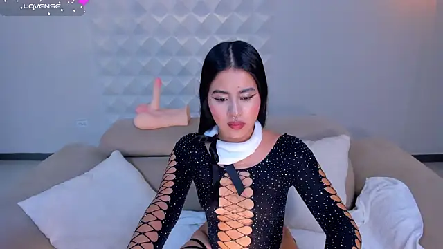 IsabellaHill  online show from 12-17-24, 07:48