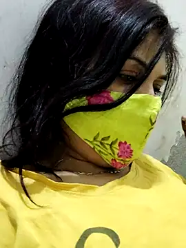 Snapshot of illay_love chatting on 03-21-25, 02:39 illay love online show from 03-21-25, 02:39