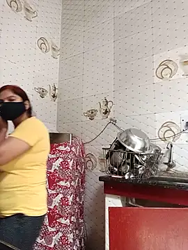 illay love online show from 06-18-26, 05:39
