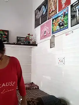 illay love online show from 11-17-25, 04:05