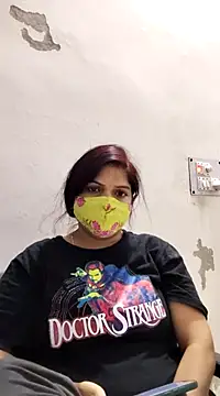 Snapshot of illay_love chatting on 03-18-25, 04:39 illay love online show from 03-18-25, 04:39