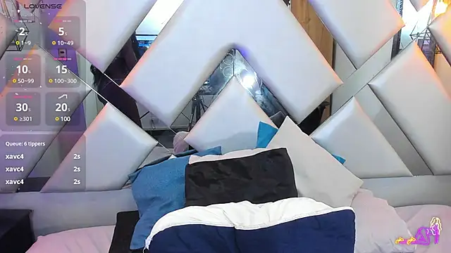 Nahomi-Hill online show from 02-21-25, 01:11