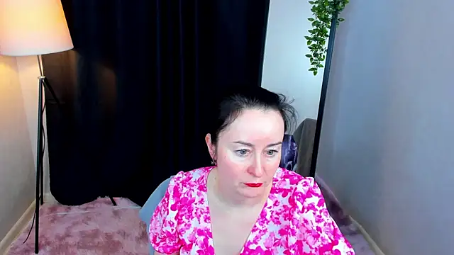 Ninasaaaa online show from 02-01-25, 05:18