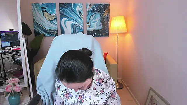 Ninasaaaa online show from 03-13-25, 05:43