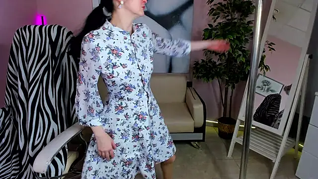 Ninasaaaa online show from 03-20-25, 11:27