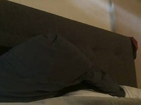 ty2003x33 online show from 12-19-24, 12:34